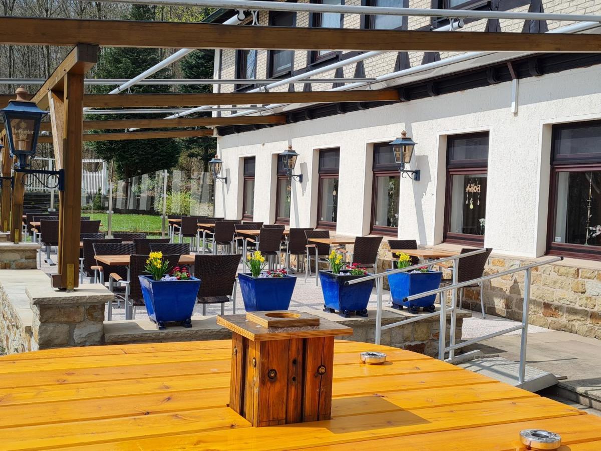 Hotel Waldquelle - Baumhaushotel Aerzen Екстер'єр фото
