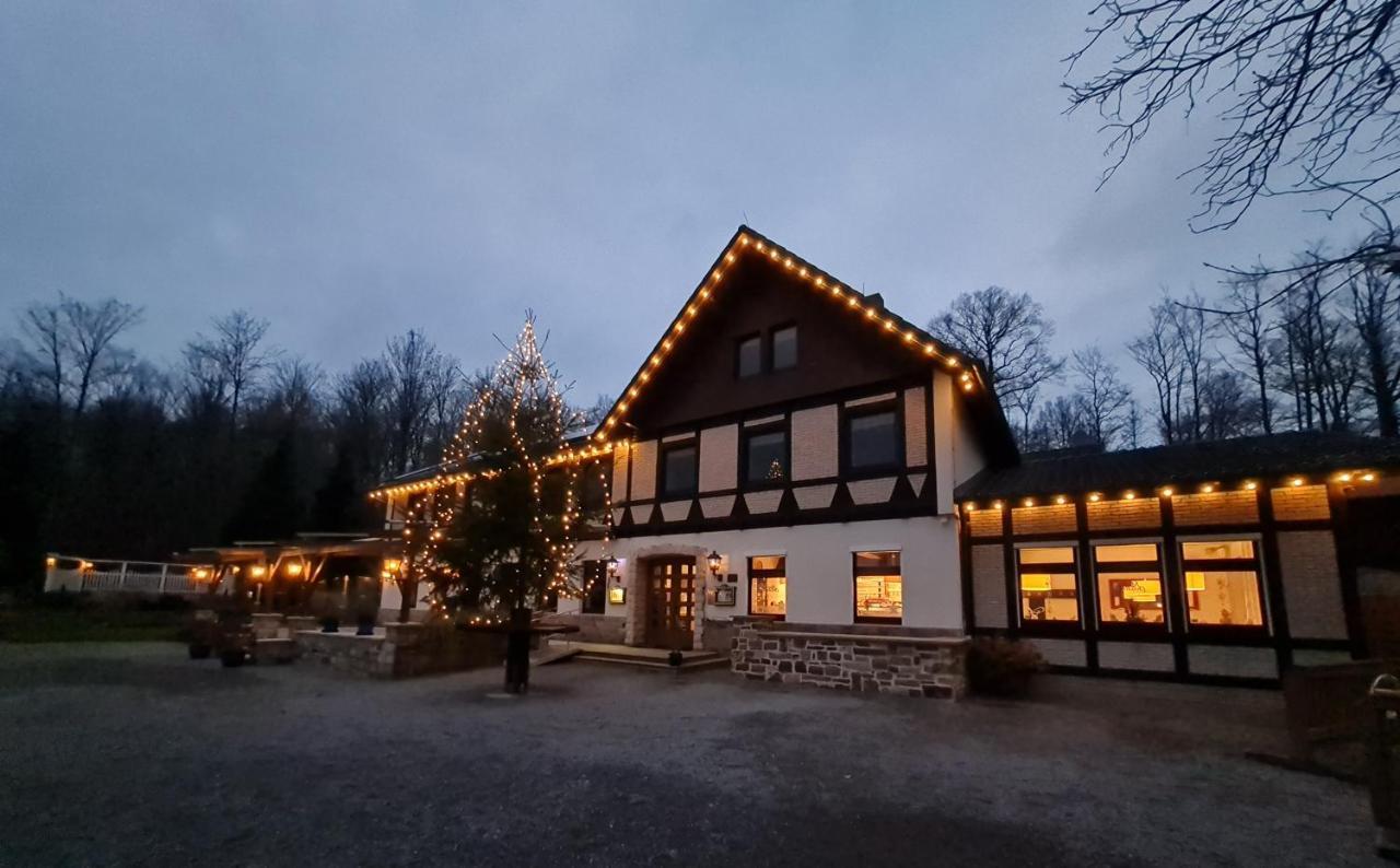 Hotel Waldquelle - Baumhaushotel Aerzen Екстер'єр фото